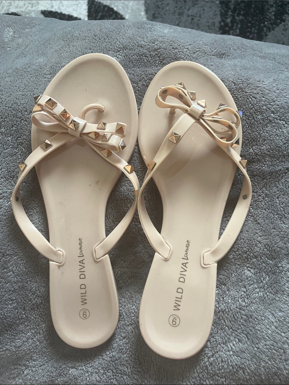 DIVA Lounge Cream Bow Stud Jelly Sandals